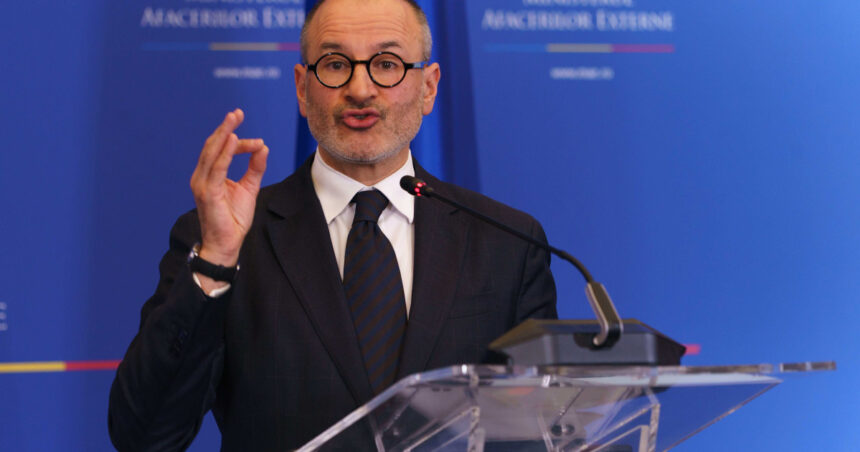 andrei tarnea spune ca numele fiicei lui victor ponta nu putea fi scos de pe lista pentru repatriere se incadreaza in codul penal 69ac5c2da87f8