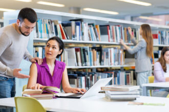 aproape 40 000 de studenti romani ar putea primi burse din bani europeni conditia pe care trebuie sa o indeplineasca universitatile 69a71276a83d4