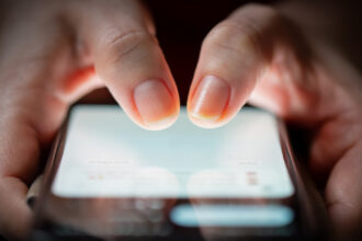 blocarea accesului la internet in iran o masura disperata a regimului pentru a izola oamenii sustin expertii nicio cale de scapare 69a5eb53b3a3a