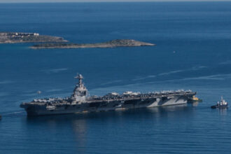 cetatean georgian suspectat ca a spionat o baza navala folosita de sua si miscarile portavionului uss gerald r ford arestat in grecia 69a60751c1b24