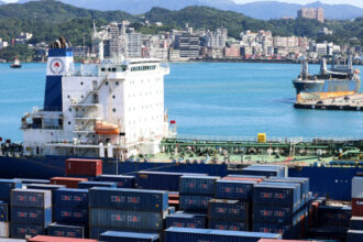 conflictul din orientul mijlociu loveste afacerile globale preturi in crestere si rute comerciale in pericol 69b58038c55f5