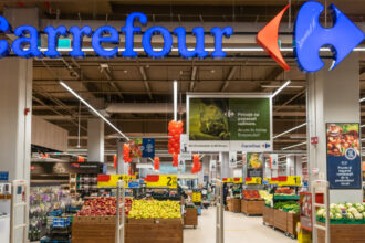 consiliul concurentei analizeaza tranzactia prin care paval holding intentioneaza sa preia carrefour romania 69b8254d988ca