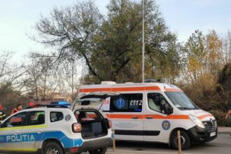 constanta pieton accidentat grav dupa ce a fost lovit de un autoturism la intersectia strazilor soveja cu izvor 69b6ce77d014b