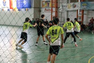 derby cu semne de intrebare intre handbalistii de la hc omer si csm constanta la juniori 2 69b699376c726