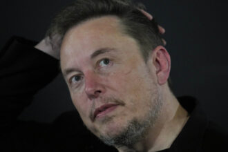 elon musk acuzat in instanta ca a prabusit intentionat actiunile twitter inainte de a cumpara compania 69a86b2a771e2