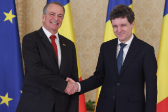 galerie foto darryl nirenberg noul ambasador al sua isi incepe oficial mandatul la bucuresti ne dorim sa consolidam relatia 69a6f2f7d9ecc