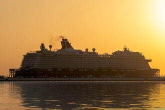 haos in golful persic mii de turisti au ramas blocati pe nave de croaziera in dubai abu dhabi si doha 69a479ffdea18