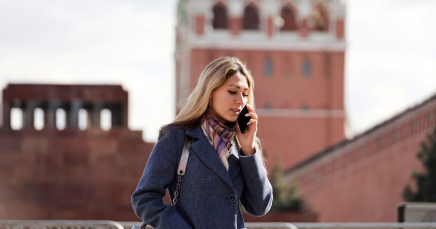 locuitorii din moscova apeleaza la pagere si harti tiparite pe fondul aplicarii de catre rusia a listei albe pentru internet 69b5734f128cb