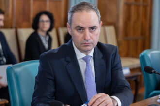 miruta despre tensiunile din coalitie nazare ne ruga sa nu ne mai certam la televizor ca urma ca romania sa ia niste bani din piata 69c1b6c1a079c