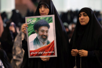 misterul mojtaba khamenei cia si mossadul cauta dovezi ca liderul suprem al iranului este in viata 69c01b69aa80e