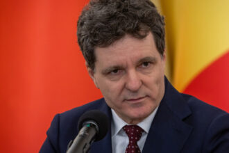 nicusor dan la postul de televiziune din polonia sua pot lupta in orientul mijlociu pastrand in acelasi timp fortele in europa 69aa771c734c9