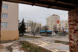 noua metoda prin care sunt alungati ucrainenii din mariupol autoritatile ruse taie utilitatile pentru a confisca locuinte 69b1e14a8bdcc