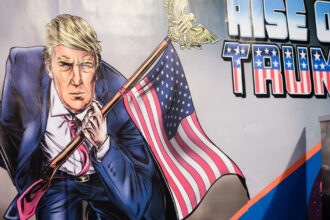 nu cedam si nu ne cerem scuze cum incearca donald trump si oficialii de la casa alba sa prezinte razboiul din iran ca pe un joc 69c0d24923e17
