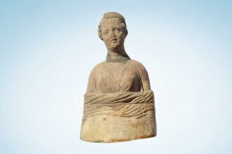o statueta elenistica descoperita la callatis exponatul lunii martie la mina constanta 69a9be7741b3b