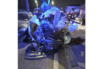 oficial cum s a produs accidentul de azi noapte din ovidiu un autoturism a acrosat sapte masini soferul si un minor la spital 69be5165e3ccc