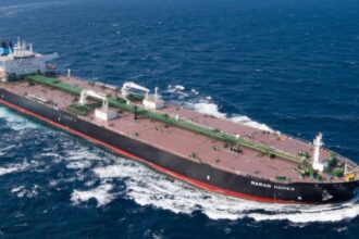 petrolier grec cu un roman la bord lovit in marea neagra aproape de un port rusesc 69b58e7cd655c