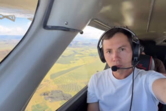 prostia nu are limite un cunoscut blogger rus a murit dupa ce avionul cu care zbura a fost confundat cu o drona de catre antiaeriana 69c3e93e809fd