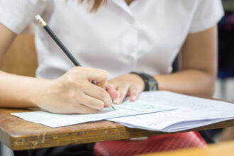 sindicalistii din educatie vorbesc de constrangeri pentru organizarea evaluarii nationale si indeamna la boicotarea simularii bacului 69bac75f6b10d