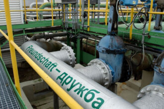 ucraina nu recunoaste delegatia trimisa de ungaria pentru a inspecta conducta drujba au venit ca turisti 69b1ac9cbaa52