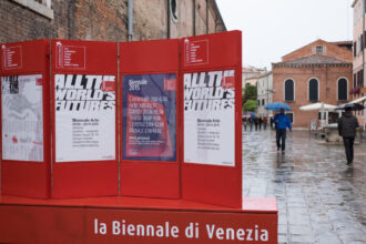 ucraina protesteaza impotriva prezentei rusiei la bienala de arta din venetia mesaj periculos de normalizare a politicii de genocid 69aef7ef2b70a
