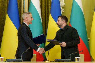ucraina si bulgaria au semnat un acord de securitate pe 10 ani ajutor militar productie de armament si cooperare energetica 69cad513dbf56