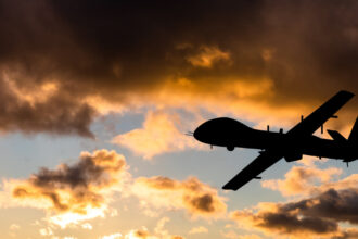 un mort si doi raniti dupa un atac ucrainean cu drone la sevastopol 69bbb2f62cbc9