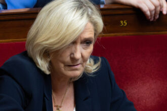 video avertismentul lui le pen europenii sa cumpere produse franceze daca vor protectie nucleara ce spune despre politica lui macron 69a84b5b3f38c