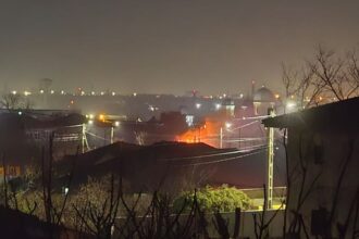 video incendiu puternic izbucnit la acoperisul unei case din limanu 69b71bc588ab6