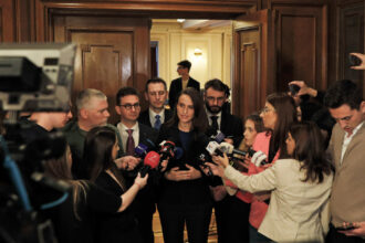 video oana toiu in scandalul repatrierii fiicei lui victor ponta a existat o comunicare paralela fata de canalele oficiale 69b17b4cb2ffb