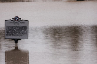 video statul hawaii lovit de cele mai grave inundatii din ultimii 20 de ani mii de localnici au fost evacuati de urgenta 69bf13bb0c2d1