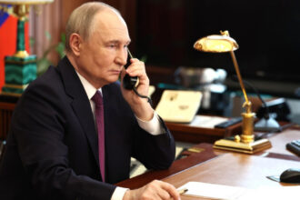 vladimir putin l a felicitat pe mojtaba khamenei noul lider suprem al iranului moscova asigura teheranul de sprijin neclintit 69aeae1ea13d6