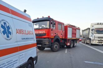 accident grav la iesire din lumina spre tulcea in vinerea mare sunt 3 masini implicate 69d8f94de4dc7
