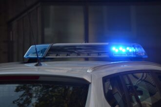accident pe drumul dintre negresti si movila verde un bolid a intrat intr un copac 69df97d4ad3f7