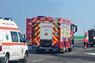 atentie soferi accident cu 3 masini pe a2 autostrada soarelui aproape de valea dacilor circulatia este deviata 69cf555975f01