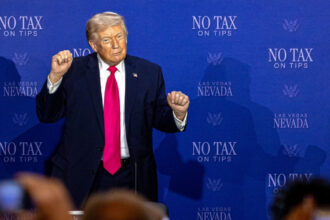au trecut doar doua luni trump numeste razboiul mica noastra diversiune cu minunata tara iran 69e1ceca92bef