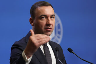 bogdan ivan atac la oana gheorghiu privind listarea companiilor nu are nimic in comun cu dezvoltarea capacitatilor de productie 69e39b8215c2a