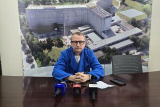 bogdan obada directorul medical al spitalului judetean declaratii despre barbatul ranit grav in incendiul din henri coanda starea pacientului face imposibila transferarea 69df6da8e6a12