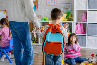 calendarul inscrierilor la gradinita si cresa pentru anul scolar 2026 2027 aprobat de ministerul educatiei cand incepe prima etapa 69e7266a36f2a