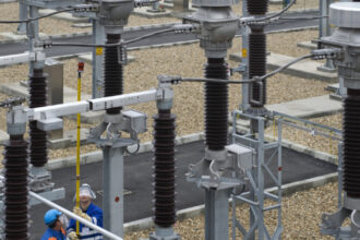 cancelaria premierului propune inasprirea conditiilor de racordare la reteaua electrica pentru a descuraja proiectele speculative 69dfda879149a