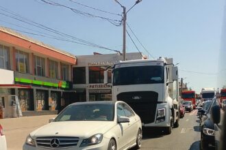 contract de peste 15 milioane lei pentru modernizarea traficului din tuzla 69cef1f8db690