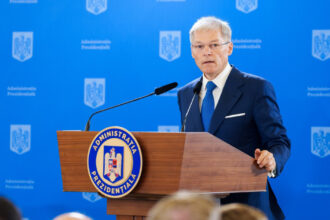 dacian ciolos a fost numit consilier prezidential de catre nicusor dan 69cff47bea3cb