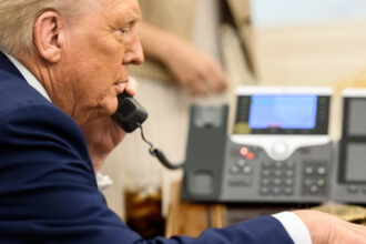 donald trump i a felicitat pe astronautii misiunii artemis 2 sunteti cu adevarat extraordinari astazi ati facut istorie 69d498b3e051d