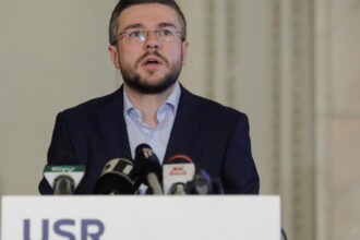 exclusiv ministrul economiei un psd condus de grindeanu darama propriul guvern sa ne fereasca dumnezeu de o alianta extremista 69f2185245f28