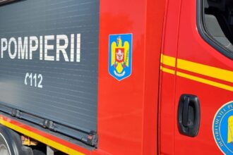 foto video arde un bloc de pe aleea umanitatii din constanta a fost activat planul rosu de interventie 69de6d01762ef