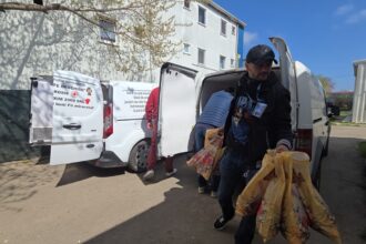 foto video asociatia suflete deschise vine in ajutorul familiilor afectate de incendiul din cartierul henri coanda 69df71218c4cf
