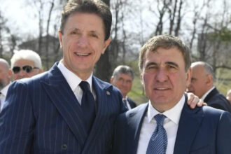 gheorghe popescu despre hagi ca selectioner nu doar ca esti cel mai potrivit pentru jobul asta esti perfect acum e momentul tau 69e788b433605