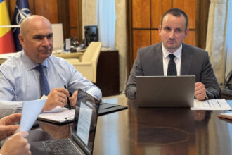 guvernul vrea sa curete piata energiei premierul ilie bolojan anunta masuri impotriva speculatorilor si promite scaderea preturilor 69eb86a994bd9