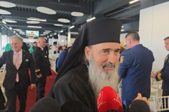 ips teodosie a implinit 25 de ani de la intronizarea ca arhiepiscop al tomisului 69d63a43c36c0