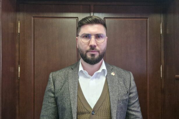 momente jenante in consiliul local cernavoda initiativa lui apostol de a avea un viceprimar a scos la iveala disperarea tuturor pentru o amarata de functie 69cd95e965343