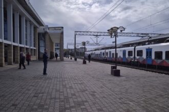 o cunoscuta gara cfr de pe ruta constanta bucuresti nord devine monument istoric documentatia pentru construirea garii noi respinsa in comisie 69cd11541deee